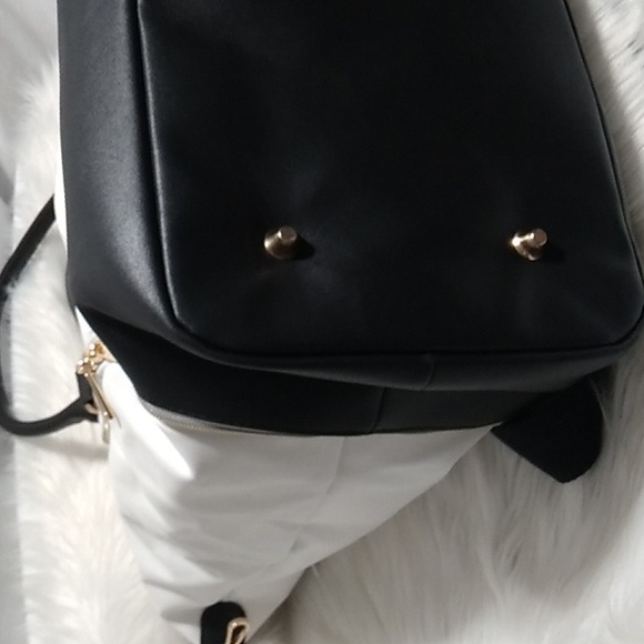 Ava Kensington Travel Bag W Adjustable & Detachable Strap 2 Small Flaws - Picture 9 of 14